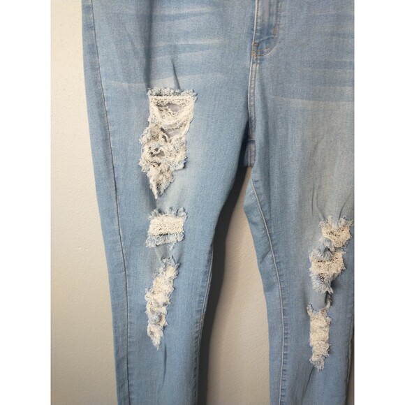 Fashion Nova Plus Size 18 Light Wash Distressed Ripped Skinny Jeans Women’s - Picture 2 of 5